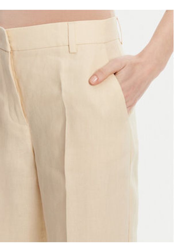 Weekend Max Mara Spodnie materiałowe Malizia 2515131052 Écru Regular Fit. Kolor: kremowy. Materiał: len