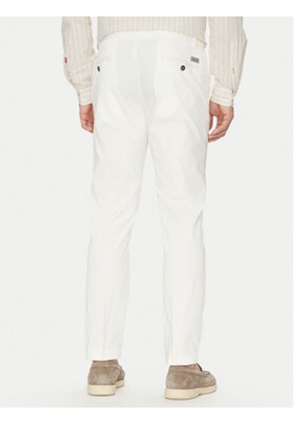 JOOP! Chinosy 17 JT-79Sake-D 30045898 Beżowy Slim Fit. Kolor: beżowy. Materiał: bawełna