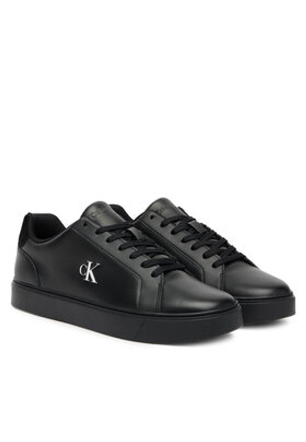 Calvin Klein Jeans Sneakersy YM0YM01435 Czarny. Kolor: czarny. Materiał: skóra
