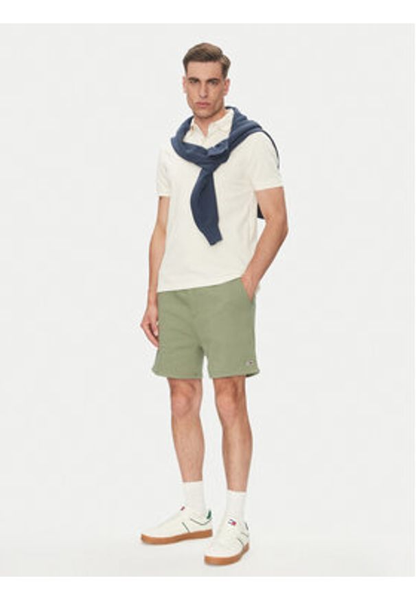 Tommy Jeans Szorty sportowe Flag Beach DM0DM21931 Zielony Regular Fit. Kolor: zielony. Materiał: bawełna. Styl: sportowy