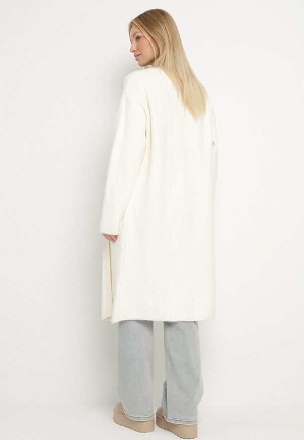 Born2be - Jasnobeżowy Niezapinany Kardigan z Bawełną o Długim Kroju Asorisse. Okazja: na co dzień. Kolor: beżowy. Materiał: bawełna. Długość: długie. Styl: casual, elegancki