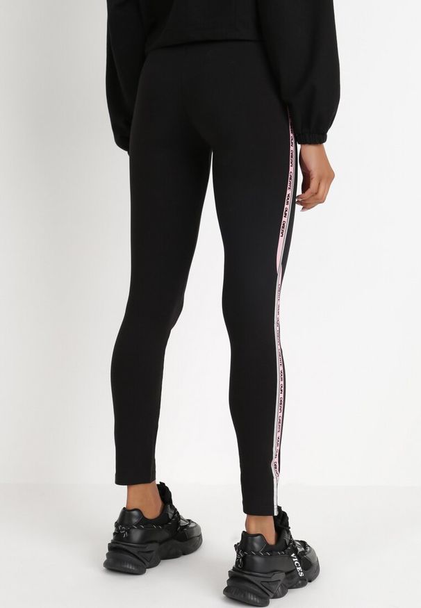 Born2be - Czarne Legginsy Aikima. Okazja: na co dzień. Kolor: czarny. Materiał: bawełna, guma. Długość: długie. Wzór: napisy. Styl: sportowy, casual