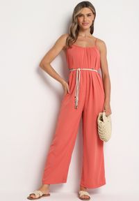 Born2be - Czerwony Kombinezon na Cienkich Regulowanych Ramiączkach ze Ściągaczem w Talii Huetta. Okazja: na co dzień. Kolor: czerwony. Materiał: jeans. Długość rękawa: na ramiączkach. Długość: długie. Styl: casual, elegancki #3