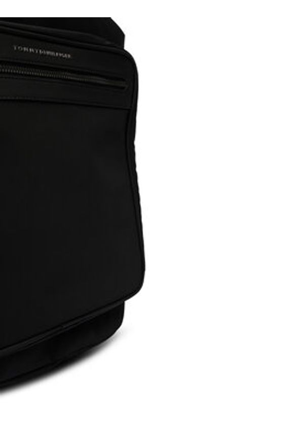 TOMMY HILFIGER - Tommy Hilfiger Plecak Th Repreve Sling AM0AM14296 Czarny. Kolor: czarny. Materiał: materiał