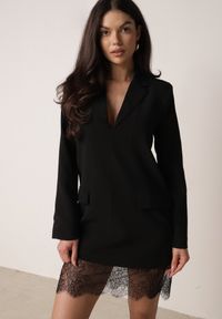 Born2be - Czarna Pudełkowa Sukienka VICES o Kroju Marynarki z Koronką Nyshis. Okazja: na co dzień, na spotkanie biznesowe. Kolor: czarny. Materiał: koronka. Wzór: koronka. Styl: casual, biznesowy, elegancki, klasyczny #6