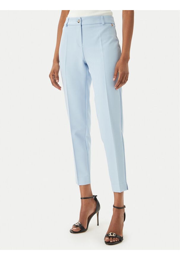 Maryley Spodnie materiałowe 26EB52Z/43MA Niebieski jasny Regular Fit. Kolor: niebieski. Materiał: syntetyk