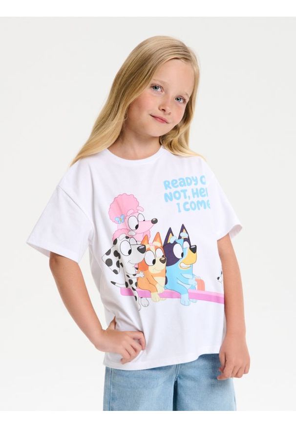 Sinsay - Koszulka z krótkim rękawem Bluey - biały. Kolor: biały. Długość rękawa: krótki rękaw. Długość: krótkie