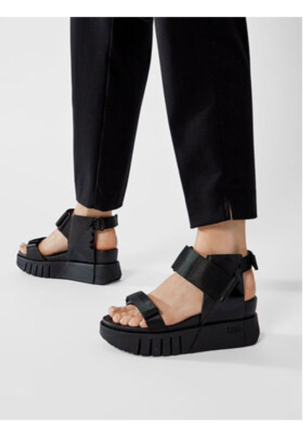 United Nude Sandały Delta Run 104100113727 Czarny. Kolor: czarny. Materiał: materiał