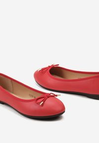 Born2be - Czerwone Balerinki Przyozdobione Kokardką Kikyo. Okazja: na co dzień. Nosek buta: okrągły. Kolor: czerwony. Materiał: jeans, materiał. Obcas: na obcasie. Styl: casual. Wysokość obcasa: niski #6