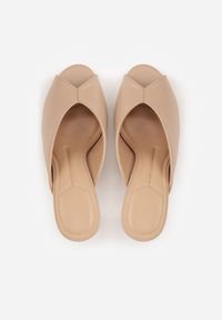 Renee - Ciemnobeżowe Klapki na Szpilce z Wyciętą Cholewką Ariesona. Okazja: na co dzień, na imprezę. Kolor: beżowy. Materiał: jeans. Obcas: na szpilce. Styl: casual, elegancki, klasyczny #8