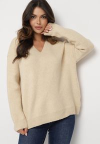 Born2be - Beżowy Sweter z Wiskozą oraz Kaszmirem Nelilena. Okazja: na co dzień. Kolor: beżowy. Materiał: kaszmir, wiskoza. Długość rękawa: długi rękaw. Długość: długie. Styl: casual, elegancki #7