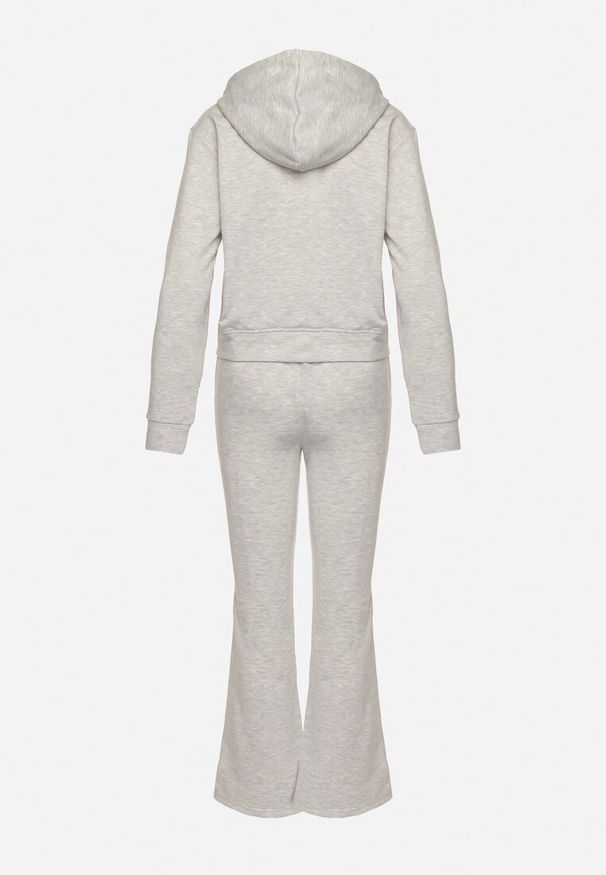 Born2be - Jasnoszary Bawełniany Komplet Dresowy Bluza z Kapturem i Spodnie Dzwony Nanre. Kolor: szary. Materiał: bawełna, dresówka. Wzór: aplikacja