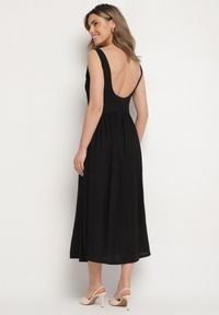 Born2be - Czarna Wiskozowa Sukienka o Rozkloszowanym Kroju Milareina. Okazja: na co dzień. Kolor: czarny. Materiał: wiskoza. Długość rękawa: długi rękaw. Wzór: aplikacja. Typ sukienki: rozkloszowane. Styl: casual, elegancki #4