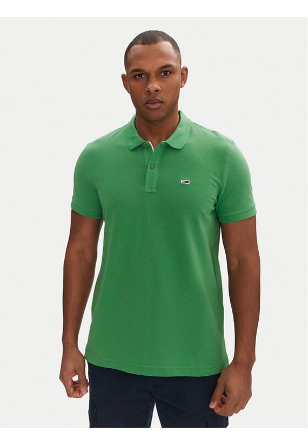 Tommy Jeans Polo DM0DM20676 Zielony Slim Fit. Typ kołnierza: polo. Kolor: zielony. Materiał: bawełna