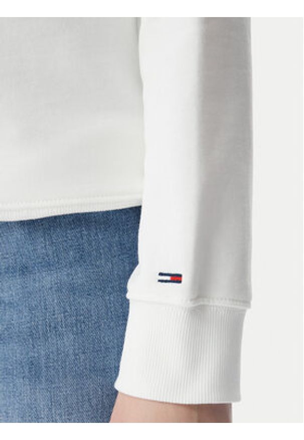 Tommy Jeans Bluza Heritage Logo DW0DW22821 Biały Regular Fit. Kolor: biały. Materiał: bawełna
