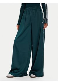 Adidas - adidas Bluza adicolor 3-Stripes JY2599 Zielony Slim Fit. Kolor: zielony. Materiał: wiskoza