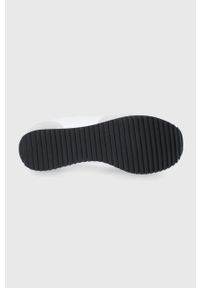Sisley Buty kolor biały. Nosek buta: okrągły. Zapięcie: sznurówki. Kolor: biały. Materiał: guma #2