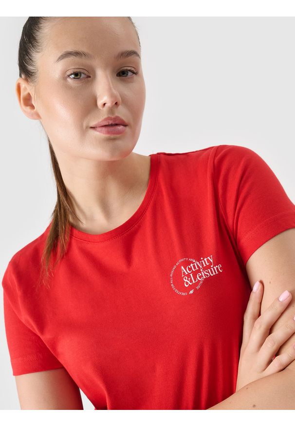 4f - 4F T-shirt slim z nadrukiem damski - czerwony S. Okazja: na co dzień. Kolor: czerwony. Materiał: dzianina, bawełna, jersey. Wzór: nadruk. Styl: klasyczny, sportowy, casual