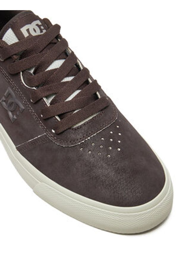 DC Shoes Sneakersy Teknic Le ADYS300786-CBB Brązowy. Kolor: brązowy. Materiał: skóra