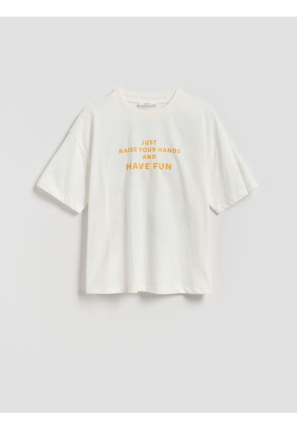 Reserved - T-shirt z nadrukiem - złamana biel. Materiał: bawełna, dzianina. Wzór: nadruk