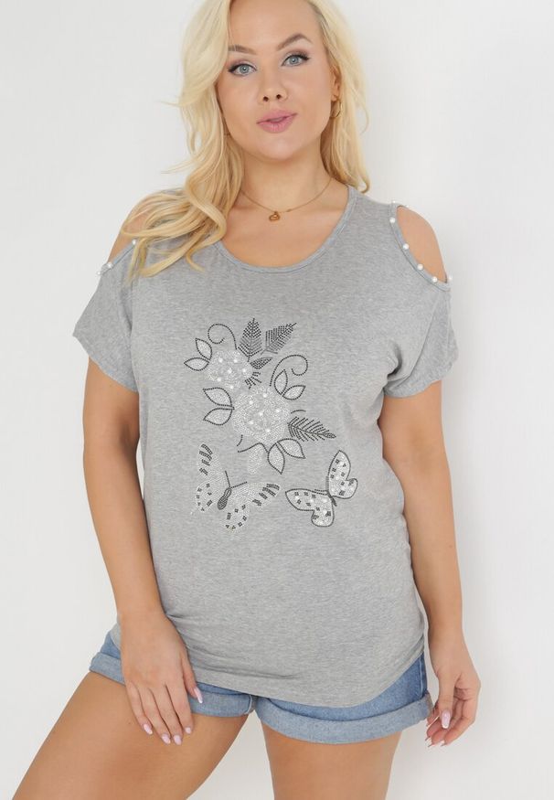 Born2be - Szara Bluzka Oversize z Rękawami Open Shoulder Ozdobiona Cyrkoniami i Perełkami Kesola. Kolor: szary. Wzór: aplikacja