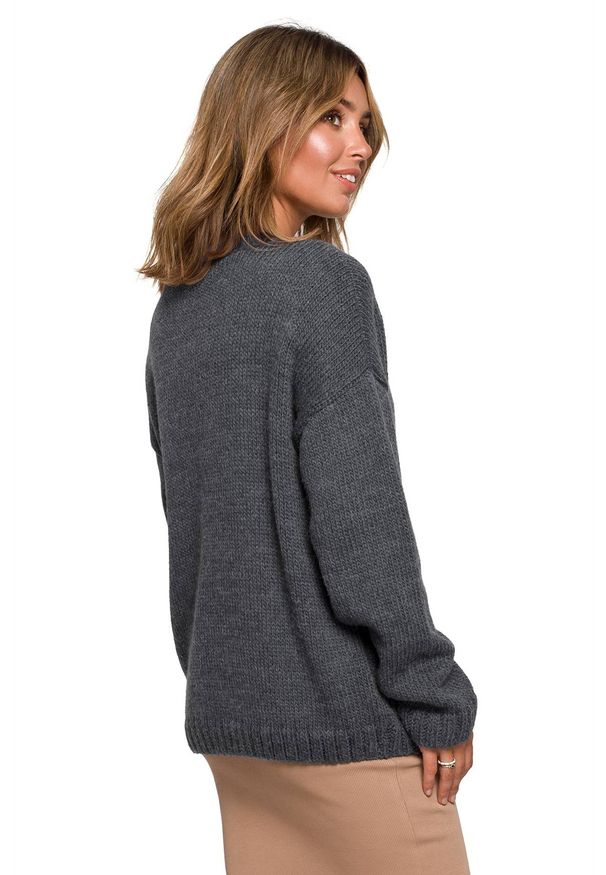 BE Knit - Krótki kardigan z wełną zapinany na guziki. Materiał: wełna. Długość: krótkie. Sezon: jesień