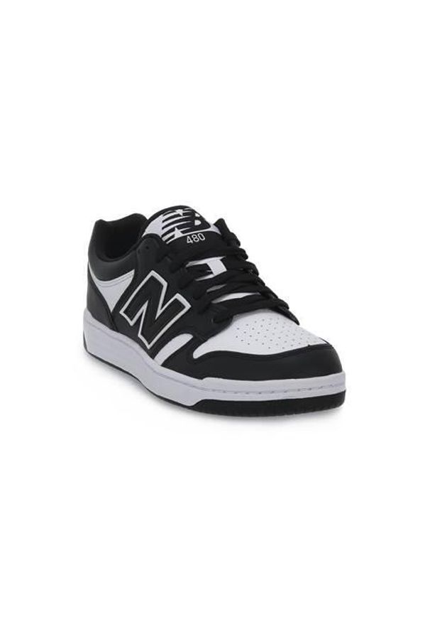 Buty do chodzenia męskie New Balance 480. Kolor: biały, czarny, wielokolorowy. Materiał: skóra, materiał. Szerokość cholewki: normalna. Sport: turystyka piesza