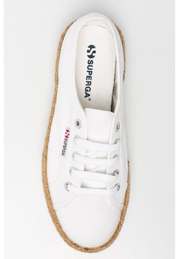 Superga - Espadryle. Nosek buta: okrągły. Kolor: biały. Materiał: materiał, guma. Wzór: gładki. Obcas: na platformie