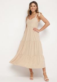 Born2be - Beżowa Rozkloszowana Sukienka z Wiskozą Ozdobiona Wiązaniem na Ramiączkach Meravessa. Okazja: na spacer. Kolor: beżowy. Materiał: wiskoza. Długość rękawa: na ramiączkach. Wzór: aplikacja #1