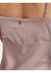 Guess Sukienka wieczorowa W5YK35 WHEZ2 Beżowy Slim Fit. Kolor: beżowy. Materiał: wiskoza. Styl: wizytowy