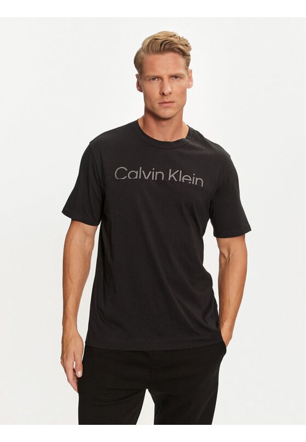 Calvin Klein Performance T-Shirt 00GMF4K142 Czarny Regular Fit. Kolor: czarny. Materiał: bawełna