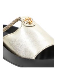 S.Barski - Klapki damskie S. Barski, na platformie ze skóry naturalnej z ozdobą eleganckie, złote, KV51-034. Okazja: na spacer. Kolor: złoty. Materiał: skóra. Wzór: aplikacja. Sezon: lato. Obcas: na platformie. Styl: elegancki #8