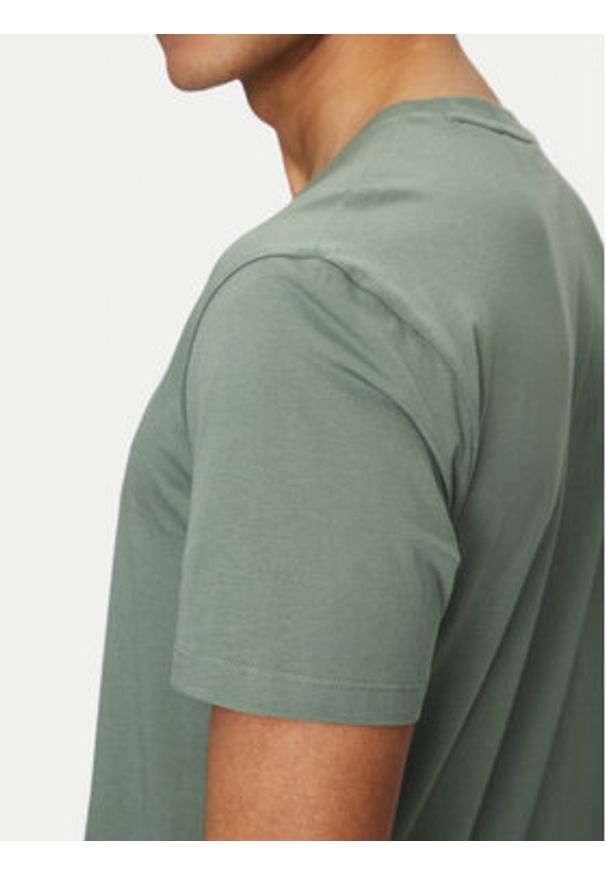 Hugo - HUGO T-Shirt Dulivio 50467556 Zielony Regular Fit. Kolor: zielony. Materiał: bawełna