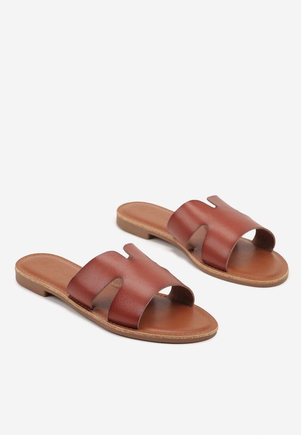 Born2be - Brązowe Klapki z Geometryczną Cholewką Antellis. Okazja: na co dzień. Kolor: brązowy. Wzór: geometria. Sezon: lato. Styl: elegancki, casual, klasyczny
