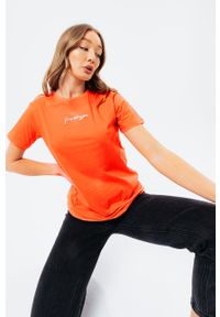 Hype T-shirt SIGNATURE damski kolor pomarańczowy. Okazja: na co dzień. Kolor: pomarańczowy. Materiał: dzianina. Wzór: nadruk. Styl: casual