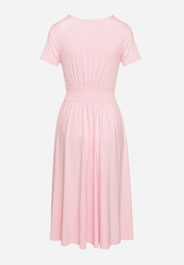 Born2be - Różowa Taliowana Sukienka z Dekoltem na Zakładkę Quimadea. Okazja: na spotkanie biznesowe. Kolor: różowy. Materiał: materiał. Wzór: aplikacja. Styl: biznesowy, elegancki