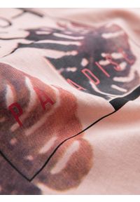 OTHER - T-shirt męski z nadrukiem - jasnoróżowy V2 OM-TSPT-0131 (PALE - Rozmiar: XXL. Kolor: różowy. Materiał: bawełna. Wzór: nadruk. Styl: klasyczny #9