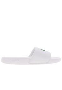 Klapki Lacoste Serve Sliders 749CMA0041-082 - białe. Okazja: na plażę, na co dzień. Zapięcie: pasek. Kolor: biały. Materiał: syntetyk, materiał. Szerokość cholewki: normalna. Wzór: aplikacja. Sport: pływanie