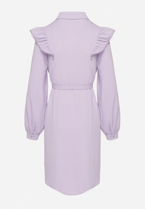 Born2be - Fioletowa Koszulowa Sukienka z Falbanką i Wiązanym Paskiem Jituri. Kolor: fioletowy. Materiał: materiał, koronka. Wzór: aplikacja. Typ sukienki: koszulowe. Długość: mini