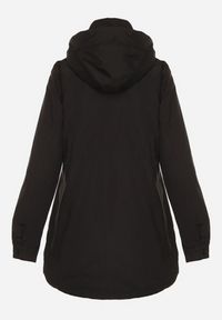 Born2be - Czarna Kurtka Parka z Kapturem z Ozdobną Wyściółką Tiolara. Okazja: na co dzień, na spacer. Typ kołnierza: kaptur. Kolor: czarny. Materiał: jeans. Styl: casual, sportowy #6