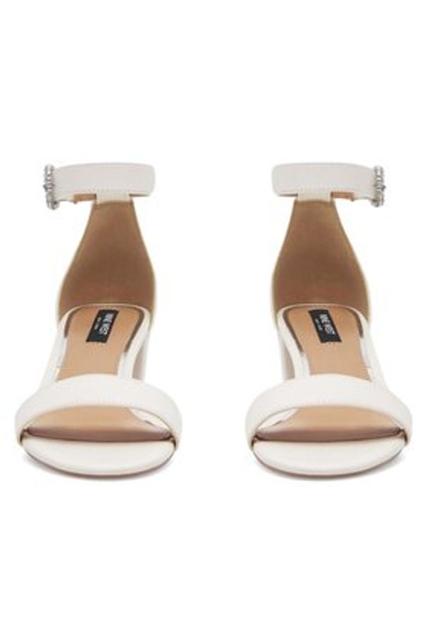 Nine West Sandały WFA2641-1 Biały. Kolor: biały. Materiał: skóra