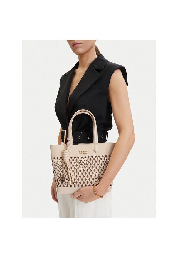 Torebka Nine West. Kolor: beżowy