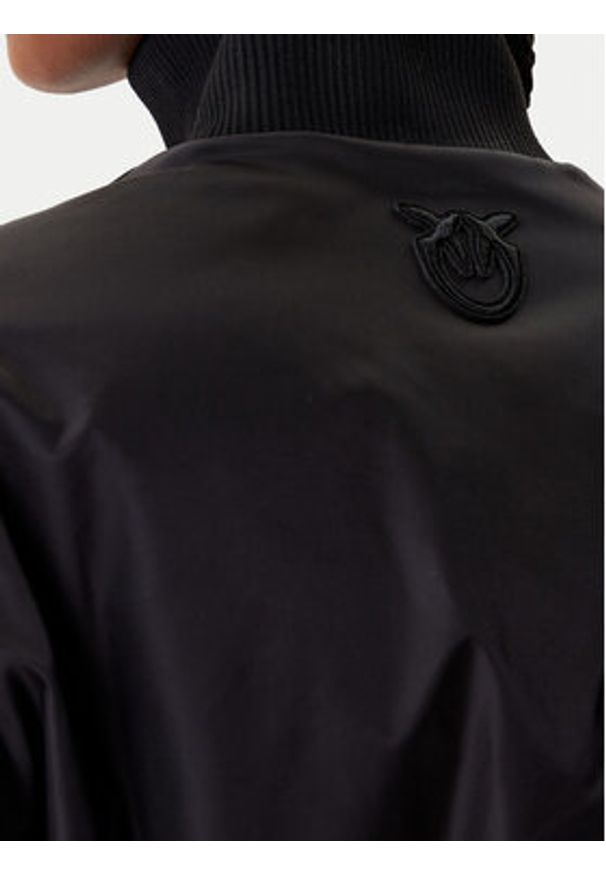 Pinko - PINKO Kurtka bomber 105339 A2OI Czarny Regular Fit. Kolor: czarny. Materiał: syntetyk