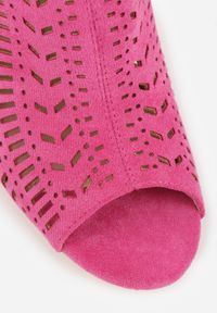 Renee - Fuksjowe Sandały Vices na Słupku z Ażurowym Wzorem Klamrą i Wycięciem Feliyra. Okazja: na co dzień. Nosek buta: otwarty. Zapięcie: klamry. Materiał: jeans, satyna. Wzór: ażurowy. Obcas: na słupku. Styl: elegancki, casual #2