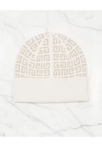 Givenchy - GIVENCHY - Beżowa czapka beanie z logo. Kolor: beżowy. Materiał: materiał. Wzór: napisy, aplikacja