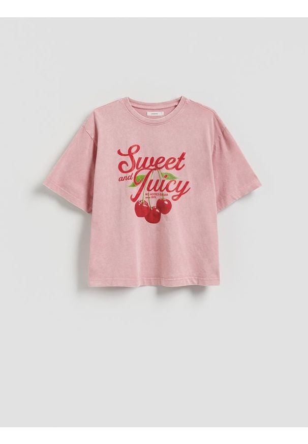 Reserved - Bawełniany t-shirt oversize - różowy. Kolor: różowy. Materiał: bawełna