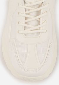 Renee - Beżowe Klasyczne Sneakersy Sznurowane na Niskiej Platformie Lenivia. Okazja: na co dzień. Kolor: beżowy. Materiał: jeans. Obcas: na platformie #9