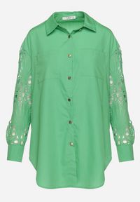 Born2be - Zielona Koszula Oversize z Ażurowym Wzorem na Rękawach Vadena. Okazja: na co dzień. Kolor: zielony. Materiał: jeans. Długość rękawa: długi rękaw. Długość: długie. Wzór: ażurowy. Styl: casual, elegancki #3