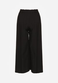 Renee - Czarne Spodnie High Waist z Szerokimi Nogawkami z Wiskozą Wykończone Gumką w Talii Crisantas. Okazja: na co dzień, na spotkanie biznesowe, na spacer. Stan: podwyższony. Kolor: czarny. Materiał: wiskoza. Styl: casual, biznesowy, elegancki #6