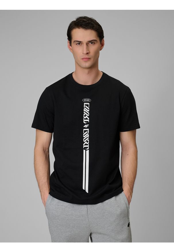 4f - 4F T-shirt regular z nadrukiem męski - czarny L. Okazja: na co dzień. Kolor: czarny. Materiał: dzianina, bawełna, materiał. Wzór: nadruk. Styl: casual